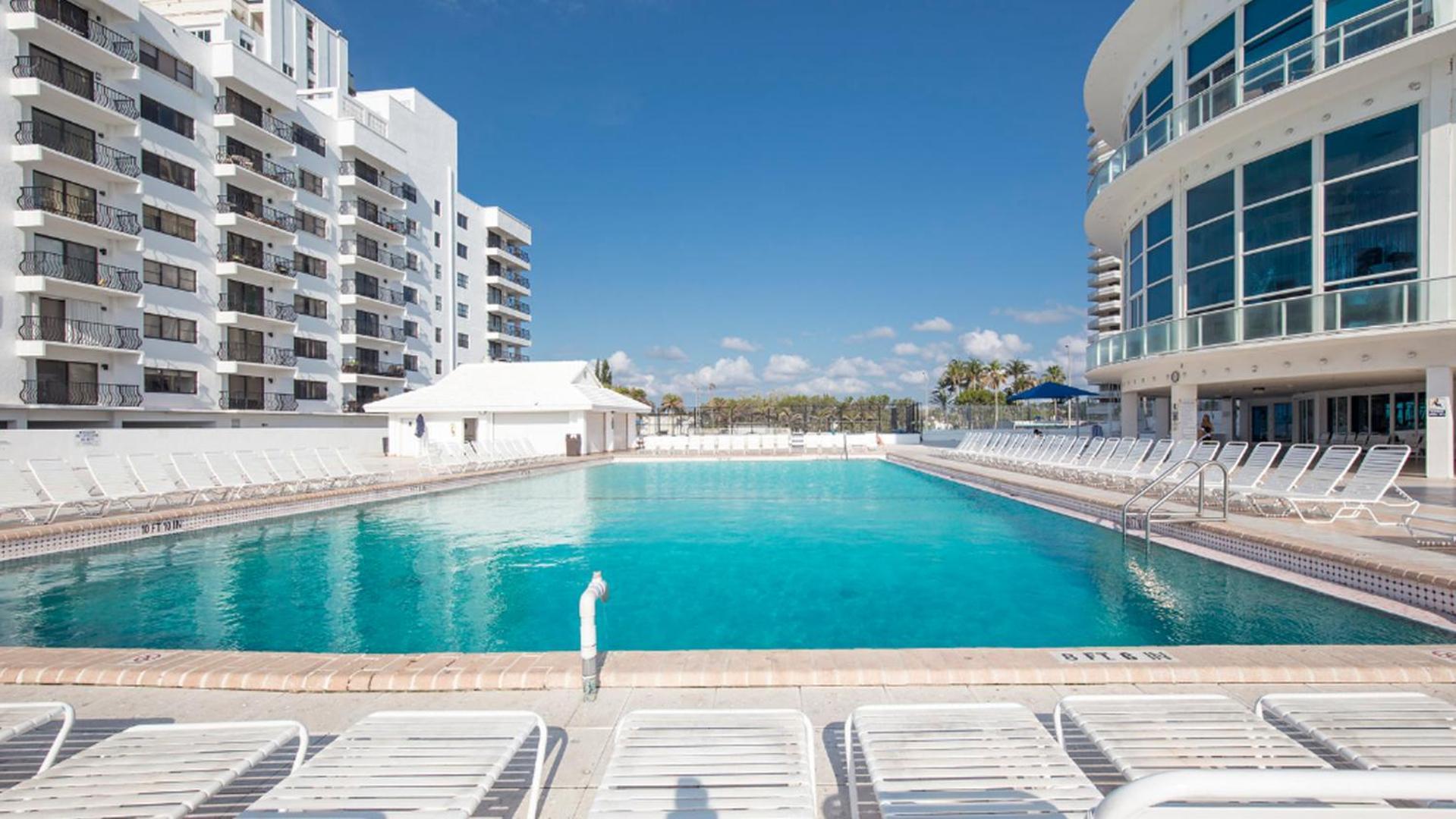New Point Miami Beach Apartments ภายนอก รูปภาพ