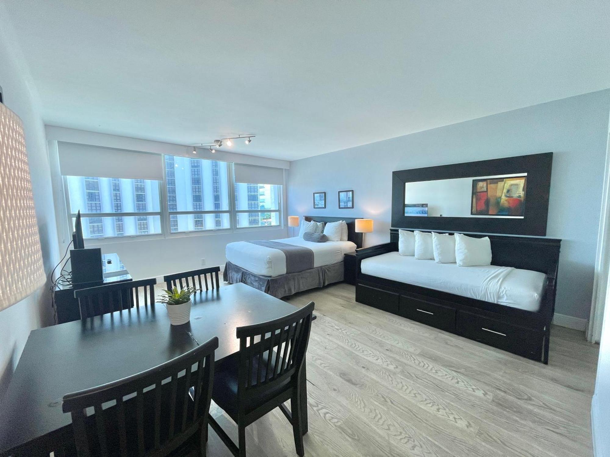 New Point Miami Beach Apartments ภายนอก รูปภาพ